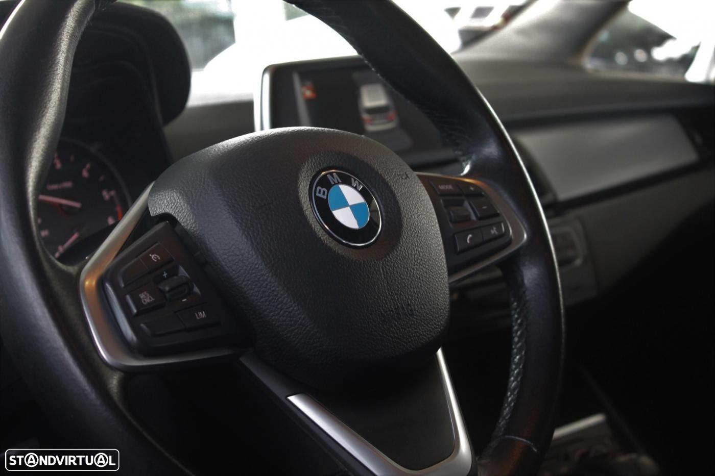 BMW 216 Gran Tourer d Advantage Auto - 32