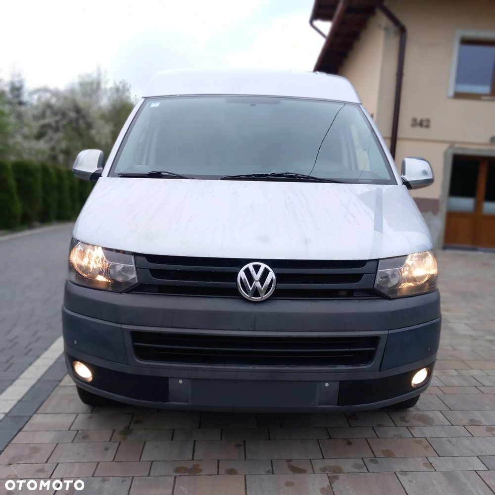Volkswagen Transporter - 2
