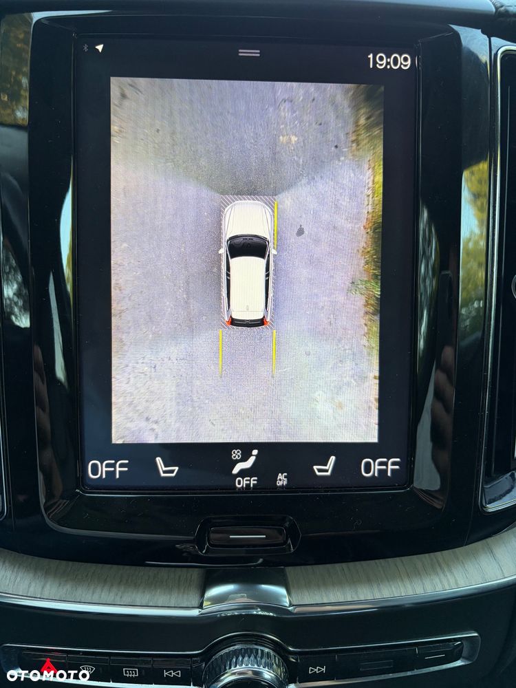 Volvo XC 60 B4 D AWD Geartronic Inscription - 25