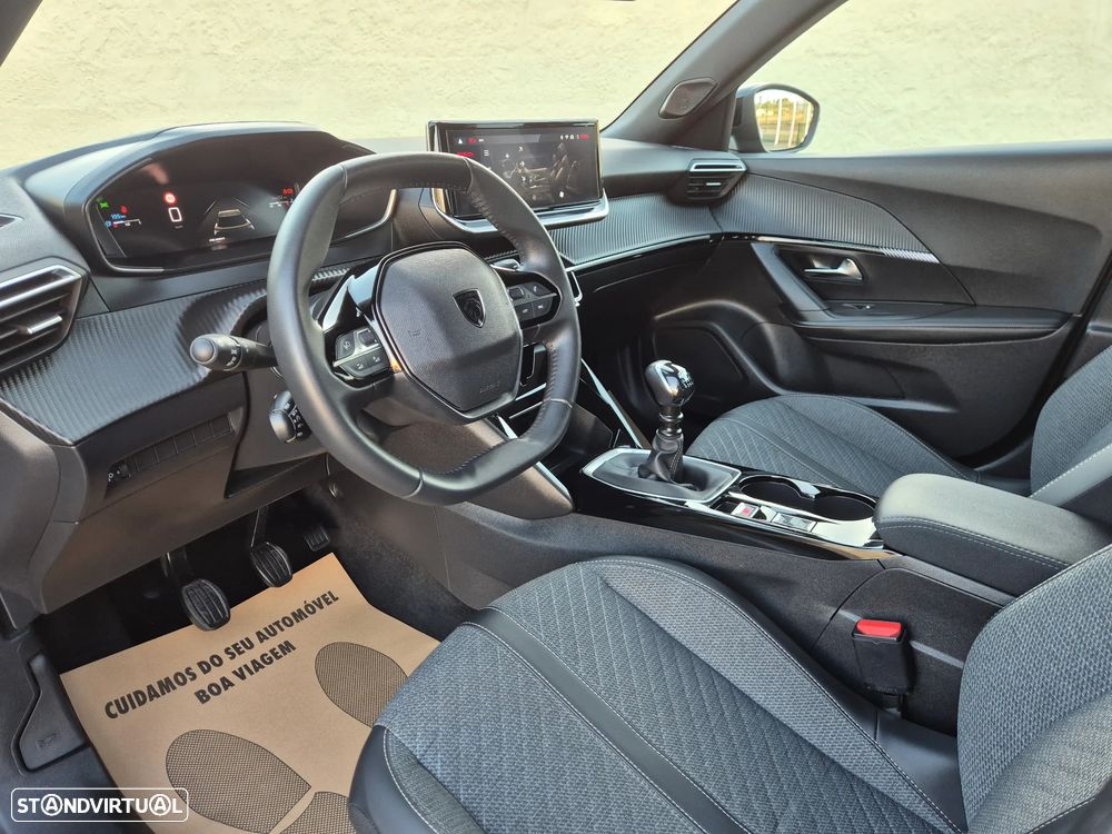 Peugeot 2008 1.2 PureTech Allure Pack - 21