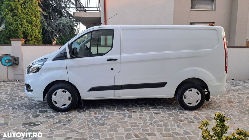 Ford Transit Custom - 8