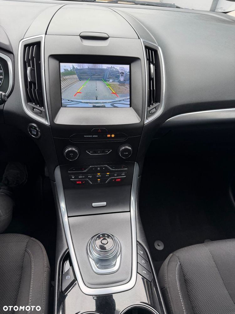 Ford S-Max 2.0 EcoBlue Titanium - 21