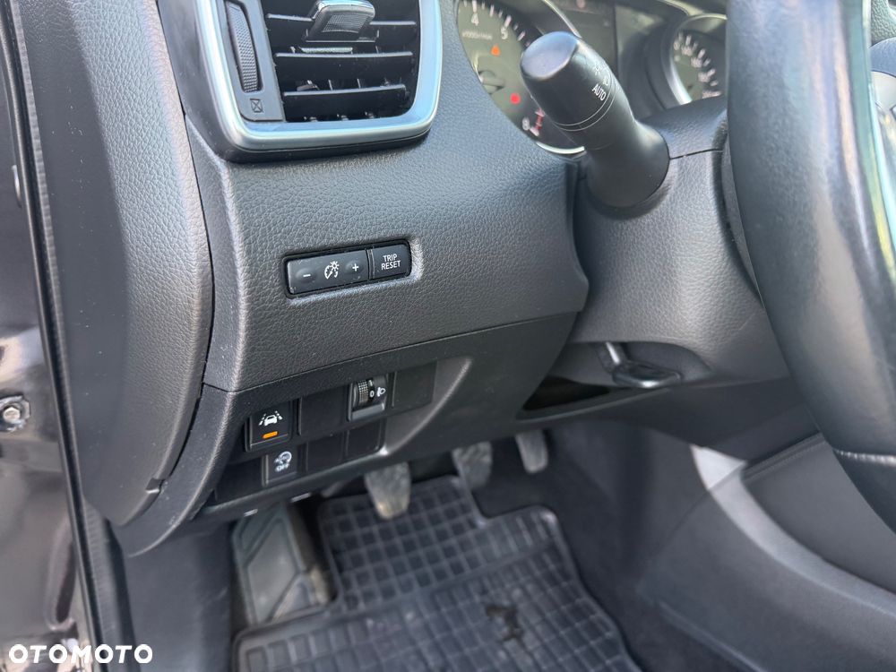 Nissan Qashqai 1.6 DIG-T Tekna+ - 26