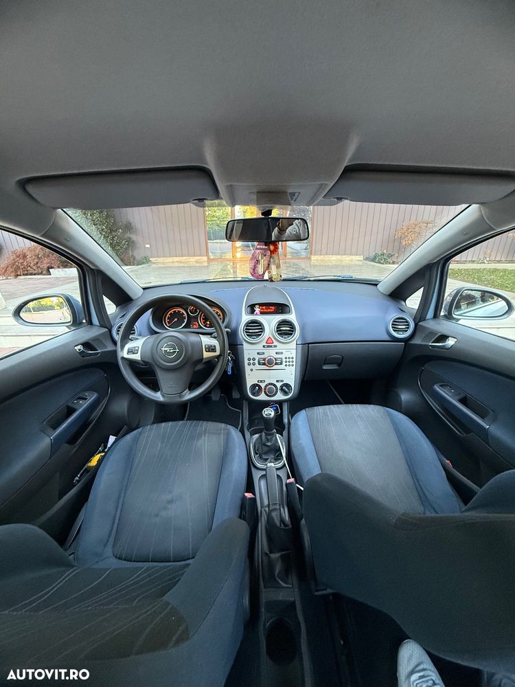 Opel Corsa 1.2i Cosmo - 6