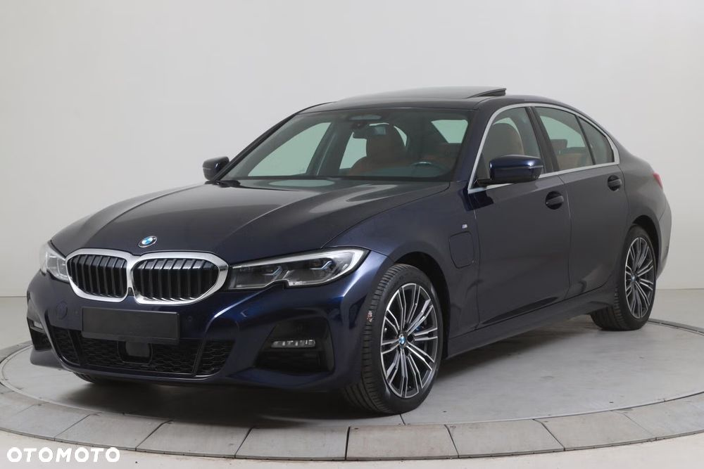 BMW Seria 3 330e iPerformance M Sport - 2