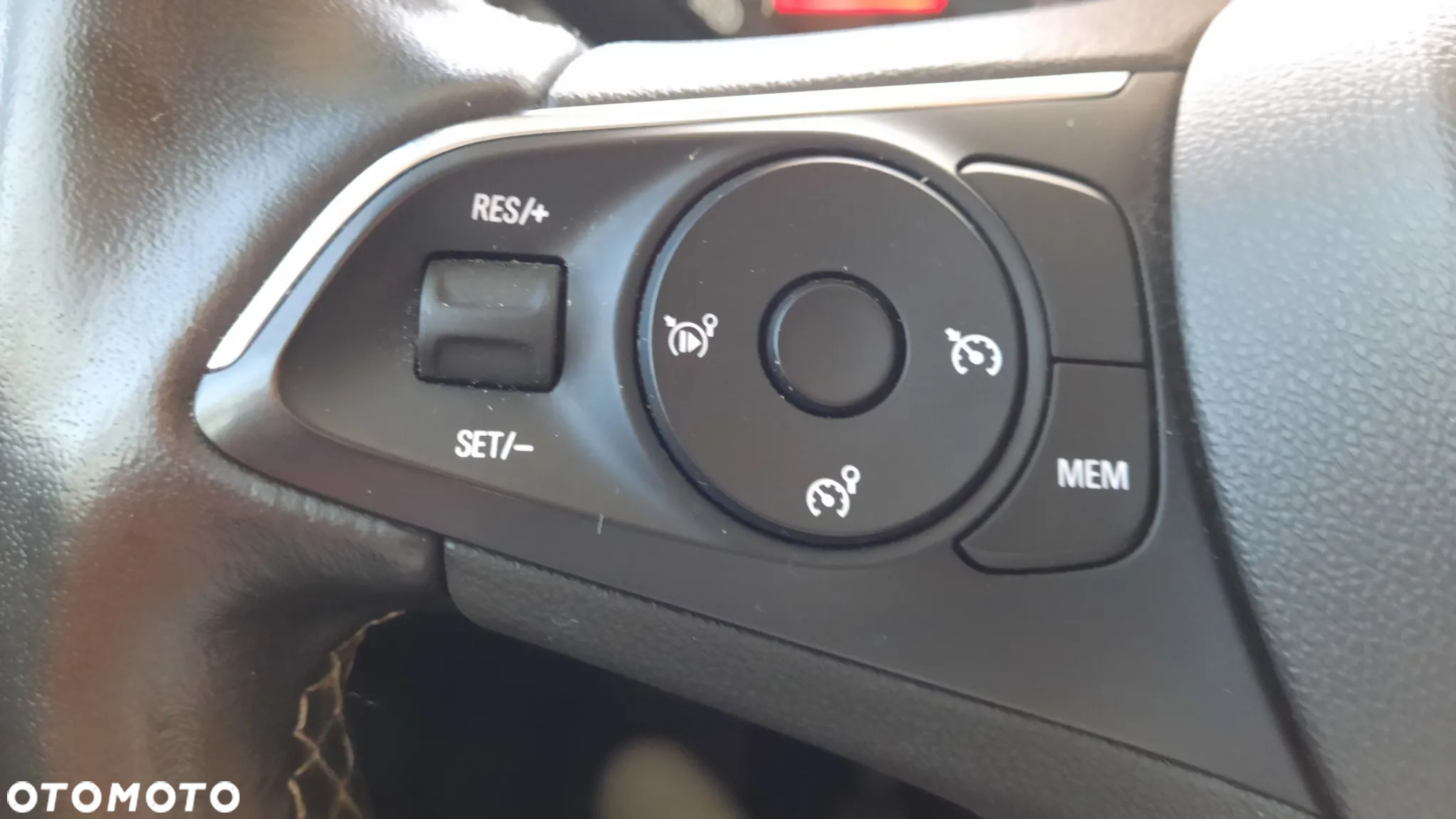 Opel Grandland X 1.2 Start/Stop Business INNOVATION - 20