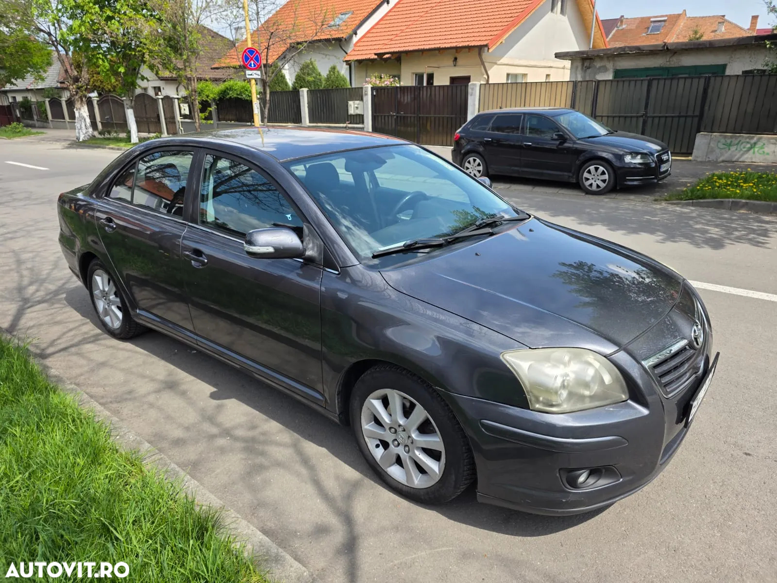 Toyota Avensis - 12