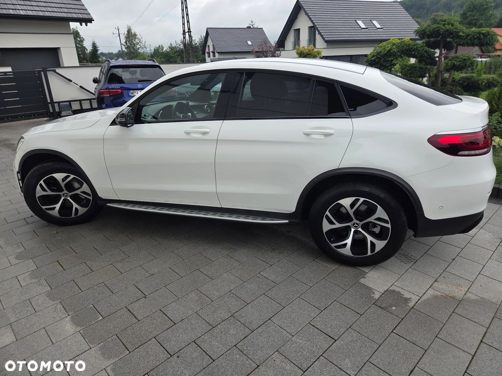 Mercedes-Benz GLC 200 4Matic 9G-TRONIC AMG Line Plus - 23