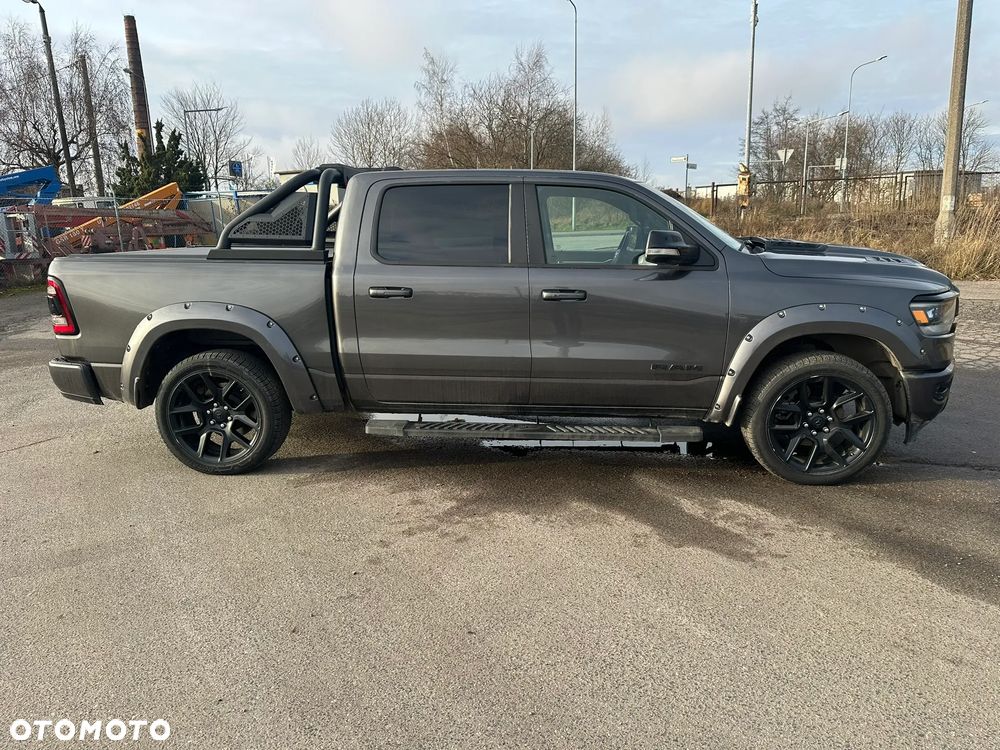 RAM 1500 5.7 Crew Cab Shortbed Laramie Black - 9