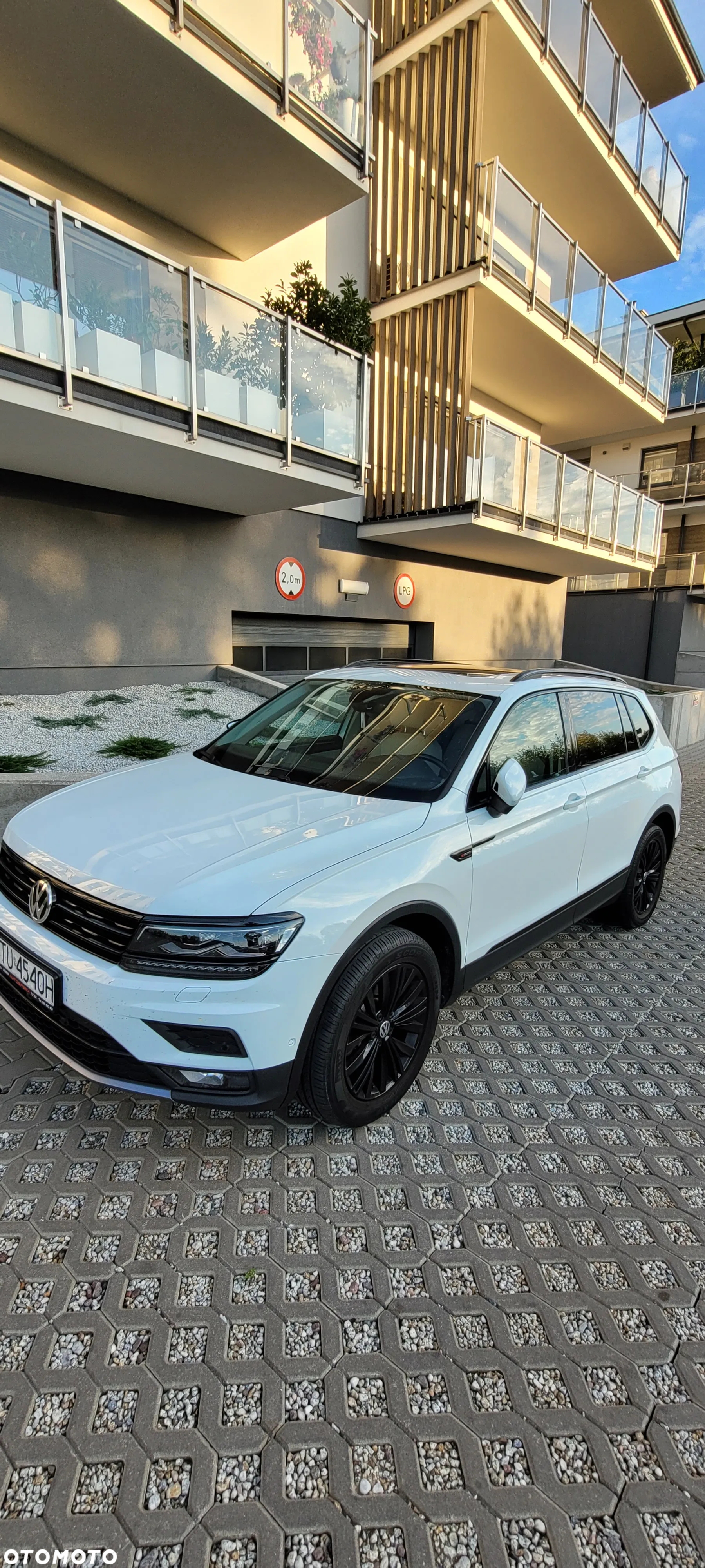 Volkswagen Tiguan Allspace 2.0 TDI 4Mot SCR Highline DSG - 3
