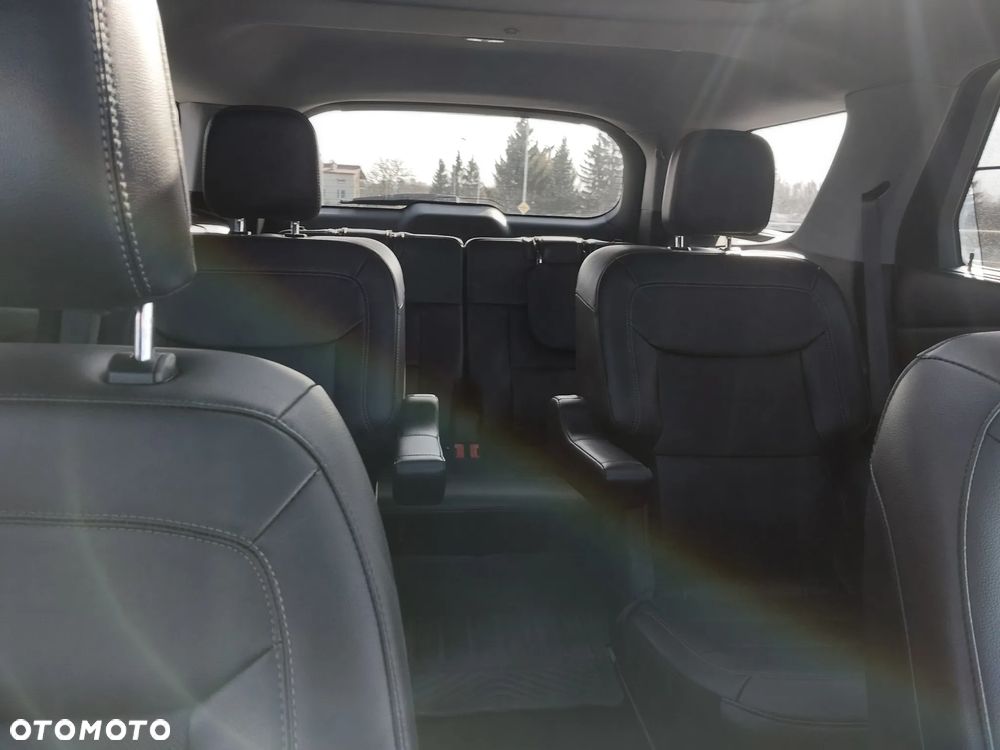 Ford Explorer - 14
