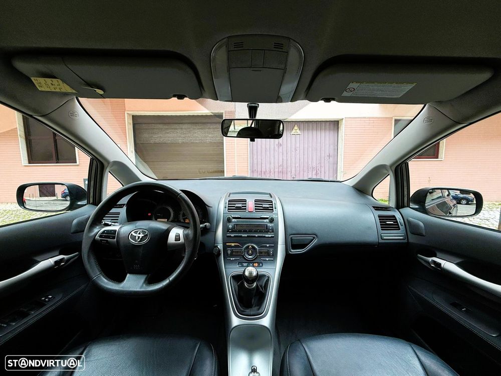 Toyota Auris 1.4 D-4D Sol - 15