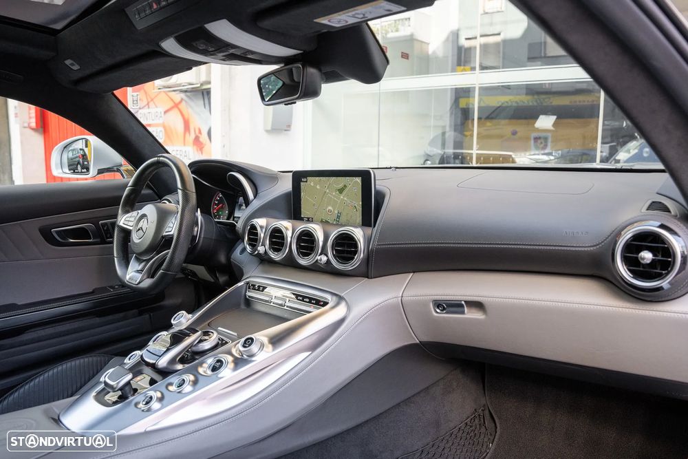 Mercedes-Benz AMG GT S - 11
