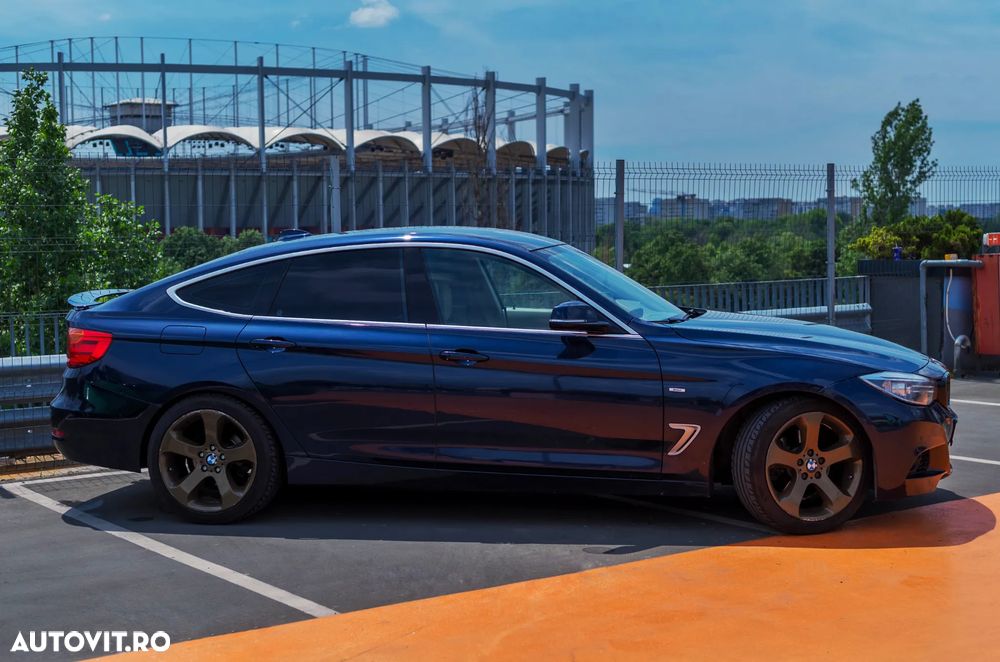 BMW Seria 3 325d Aut. Modern Line - 2