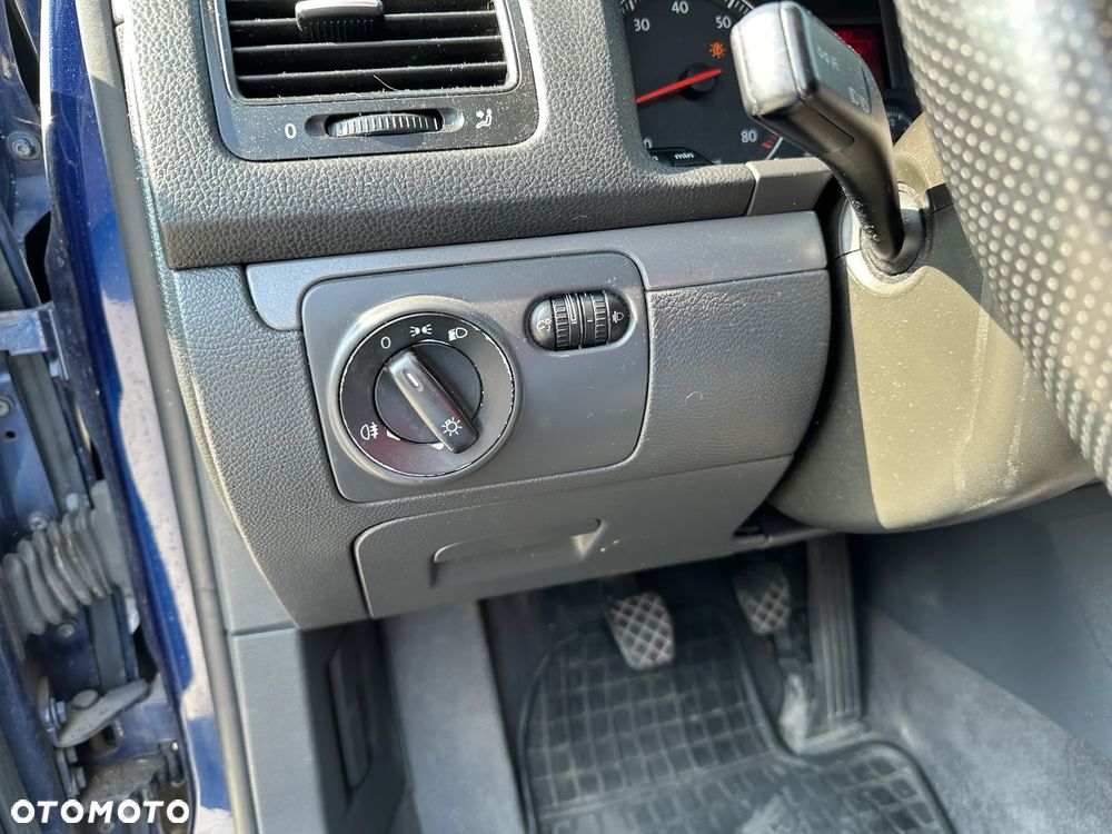 Volkswagen Jetta - 14