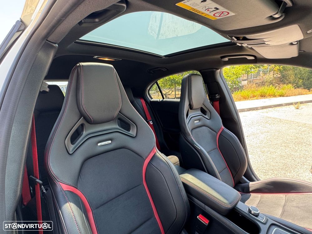 Mercedes-Benz A 45 AMG 4-Matic - 11