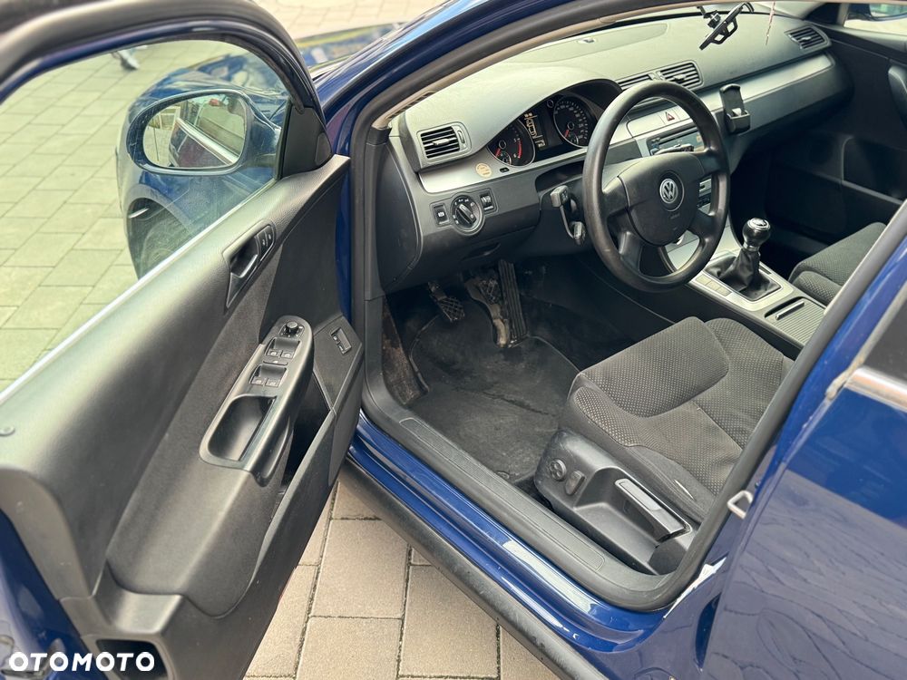 Volkswagen Passat 2.0 TDI DPF Comfortline - 10