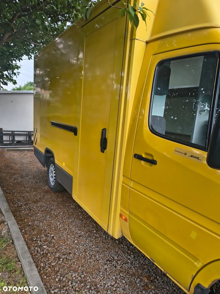 Mercedes-Benz Sprinter - 10