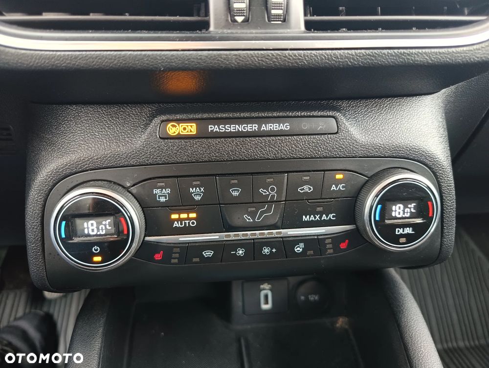 Ford Focus 1.0 EcoBoost Titanium ASS - 19