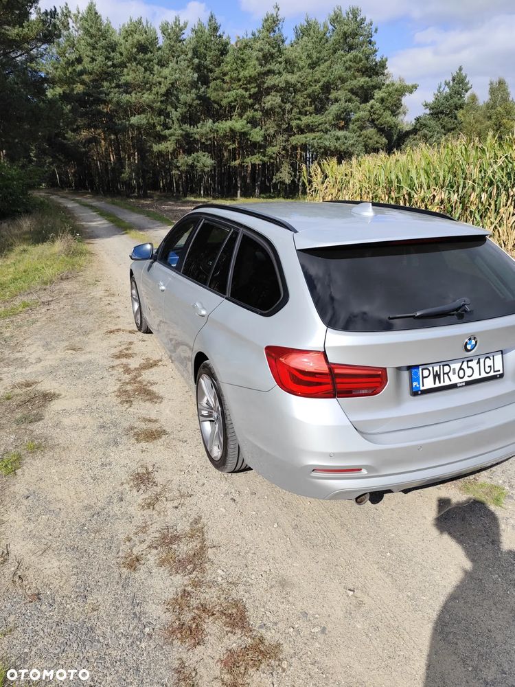 BMW Seria 3 318d - 10