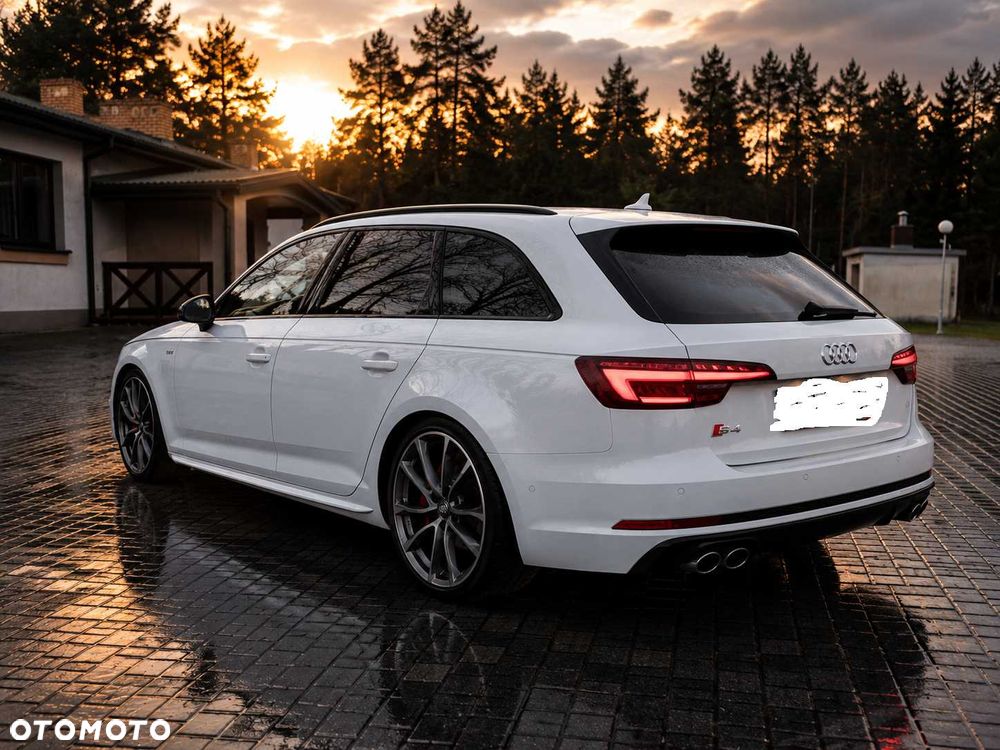 Audi S4 Avant - 4