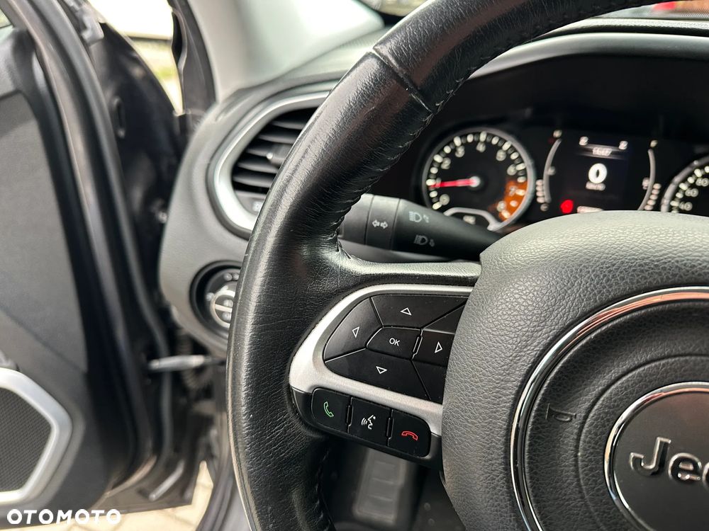 Jeep Renegade - 10