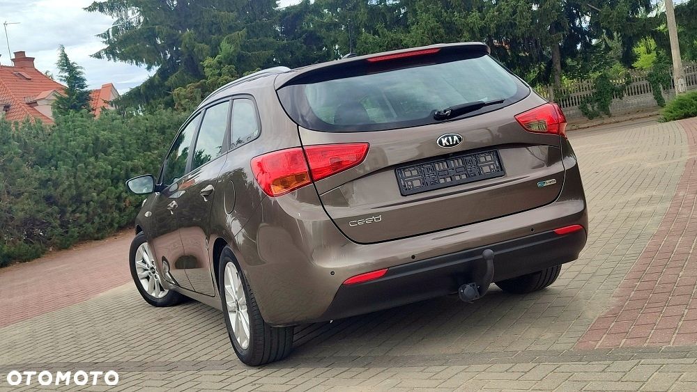 Kia Ceed 1.6 GDI Vision - 17