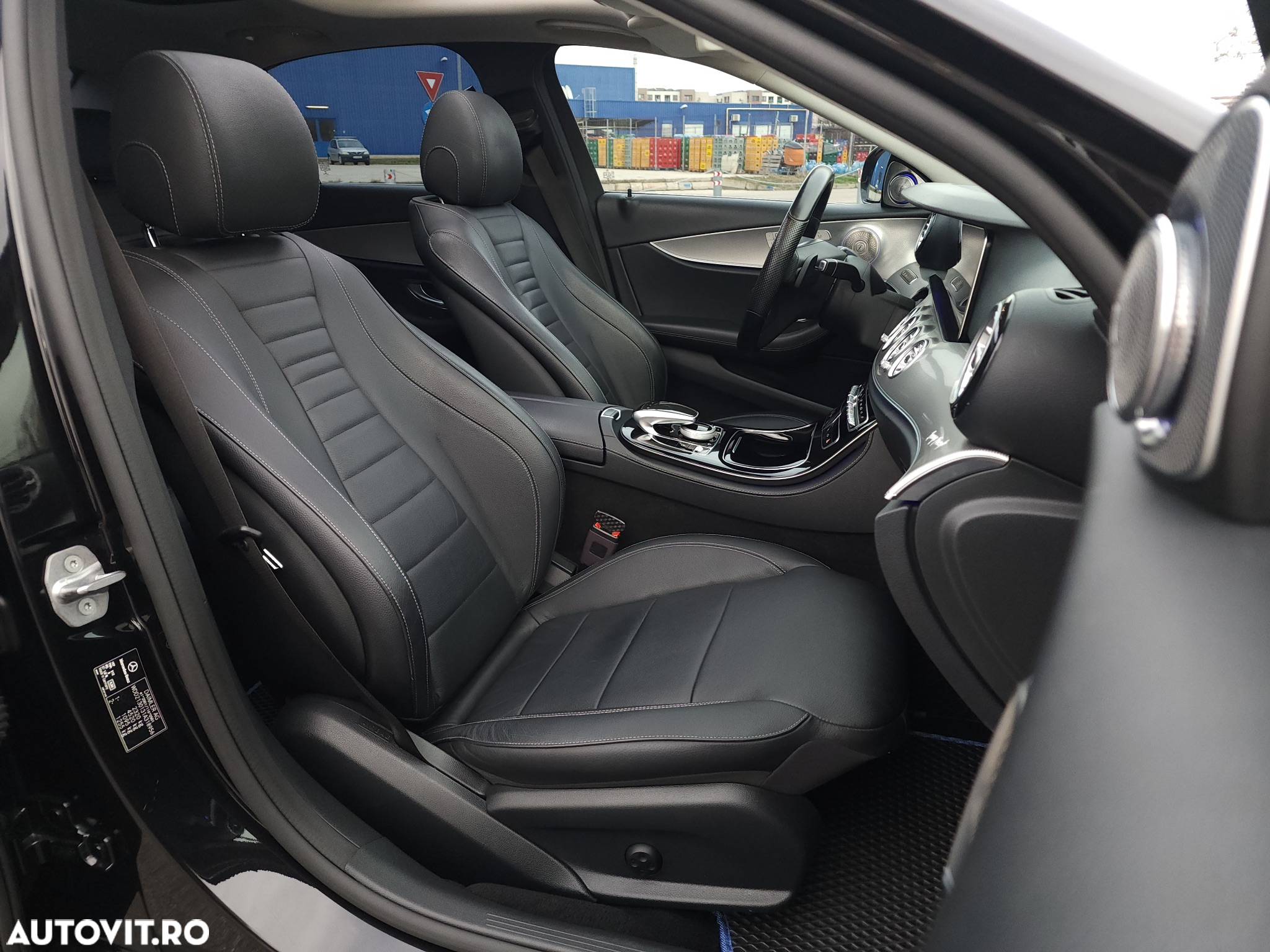 Mercedes-Benz E 220 d Aut. - 17