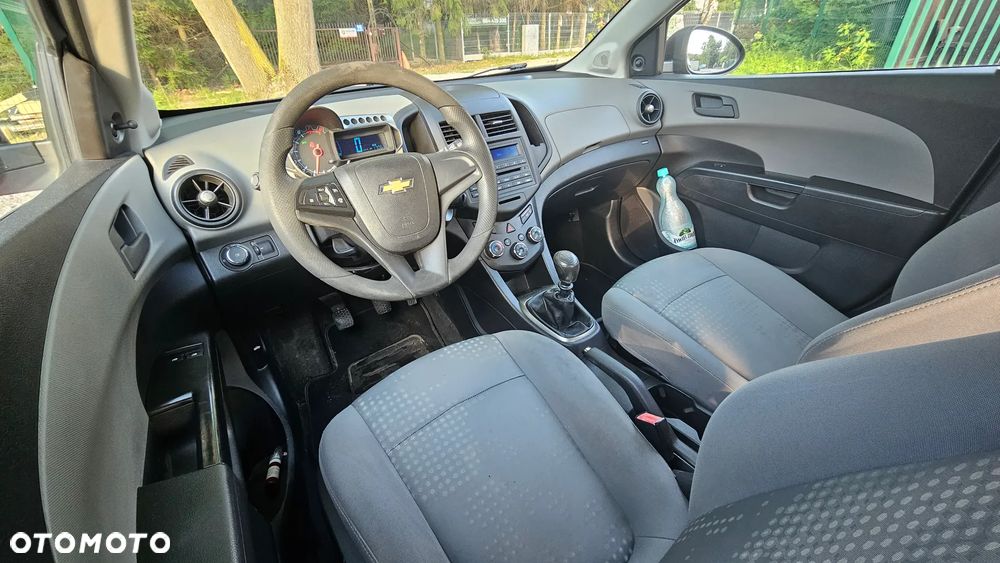 Chevrolet Aveo 1.2 LS - 11
