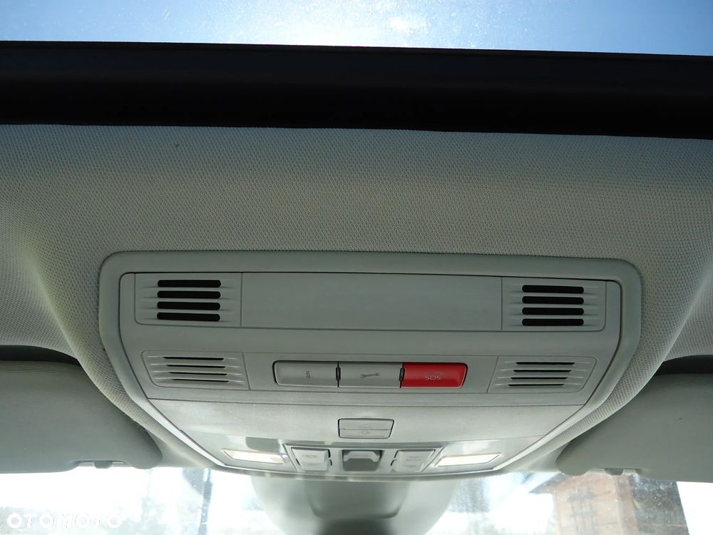 Skoda Superb 2.0 TDI DSG Ambition - 11