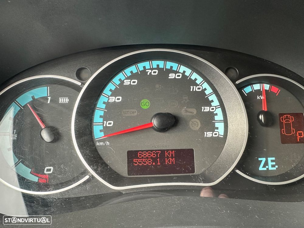 Renault Kangoo Z.E. 33 - 6