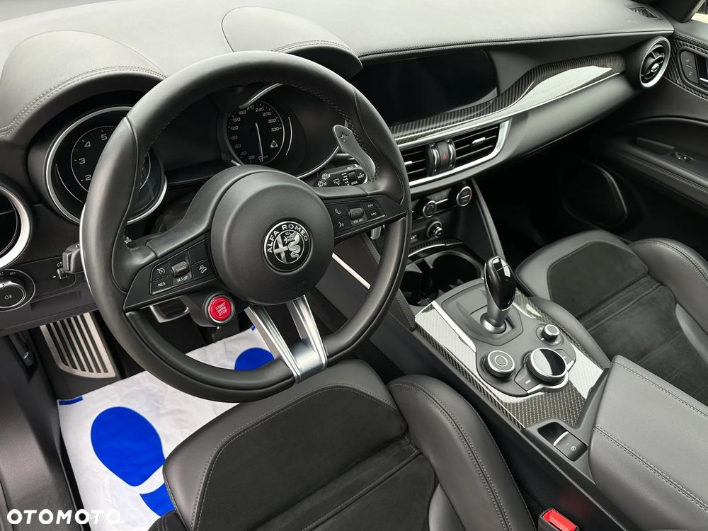 Alfa Romeo Stelvio 2.9 V6 Bi-Turbo Quadrifoglio Q4 - 19