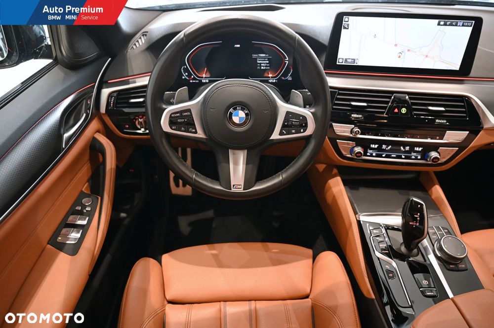 BMW Seria 5 540i xDrive - 9