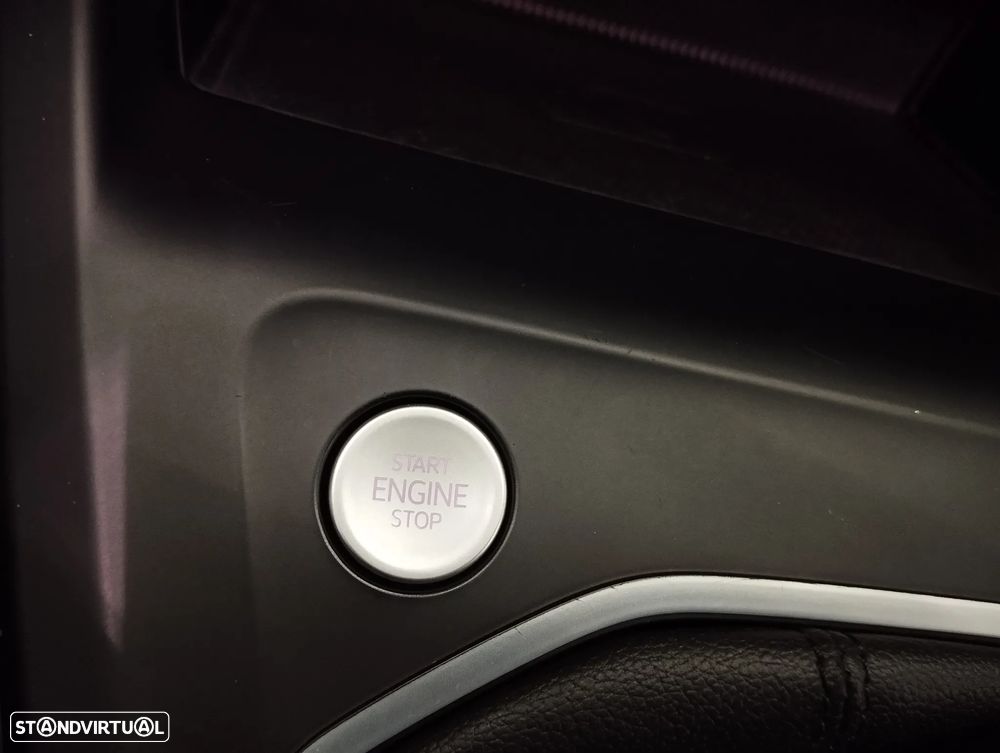 VW Golf 1.0 TSI Sportline - 33