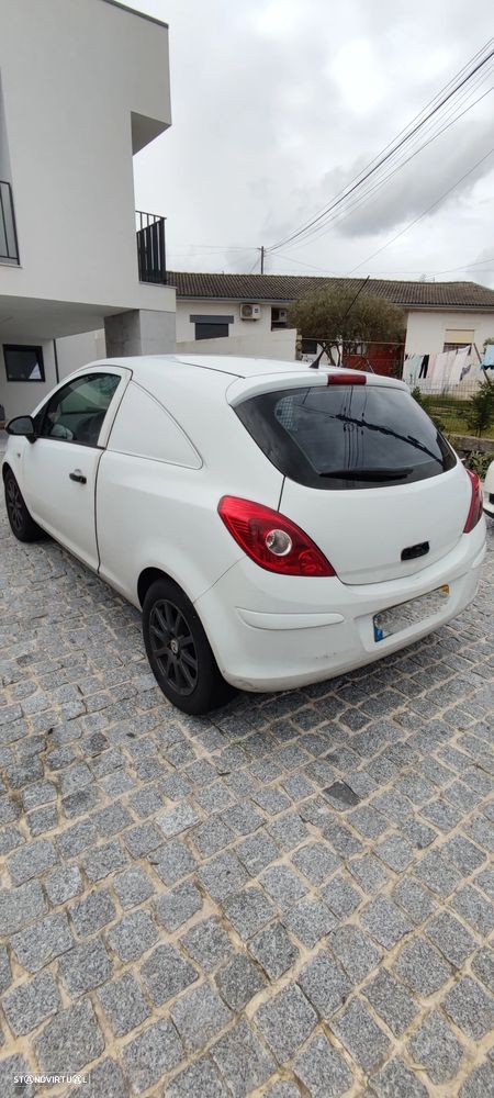 Opel Corsa 1.3 CDTI DPF EcoFLEX Active - 4