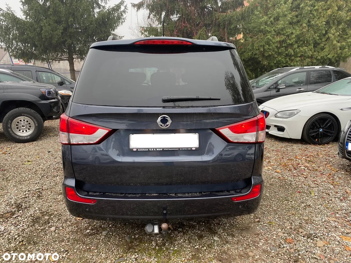 SsangYong/KGM Rodius 200 e-XDi Crystal Plus 4WD - 5