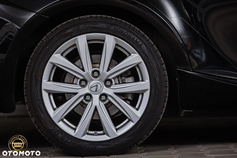 Lexus IS 200t Elite - 15