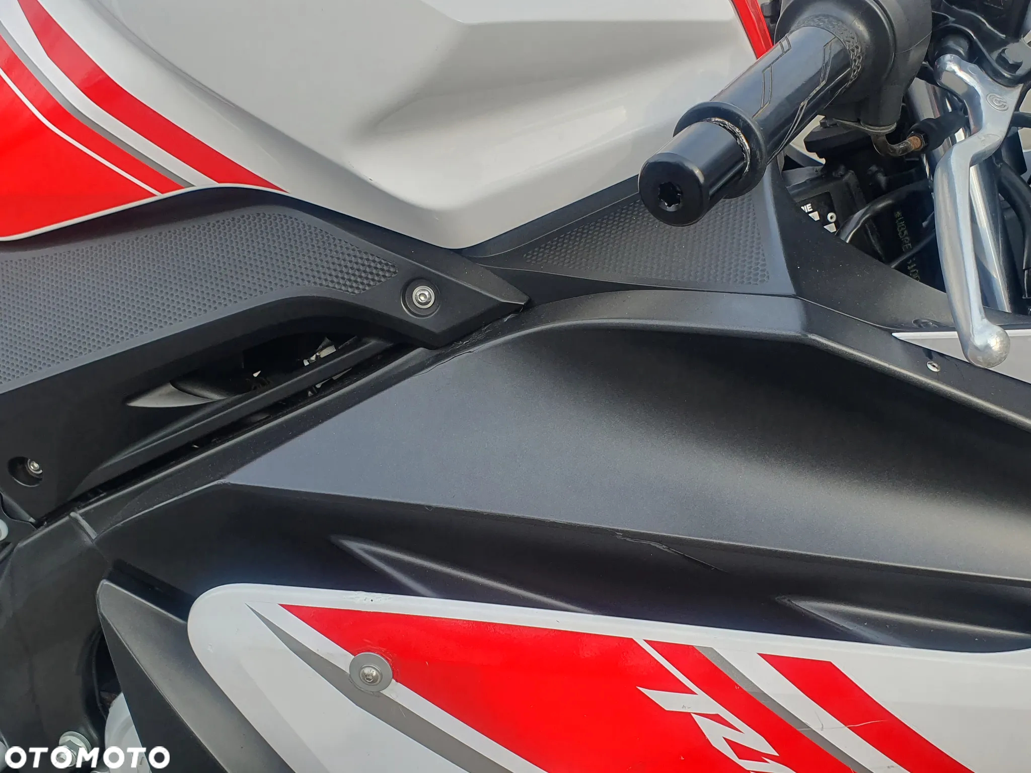 Yamaha YZF - 17