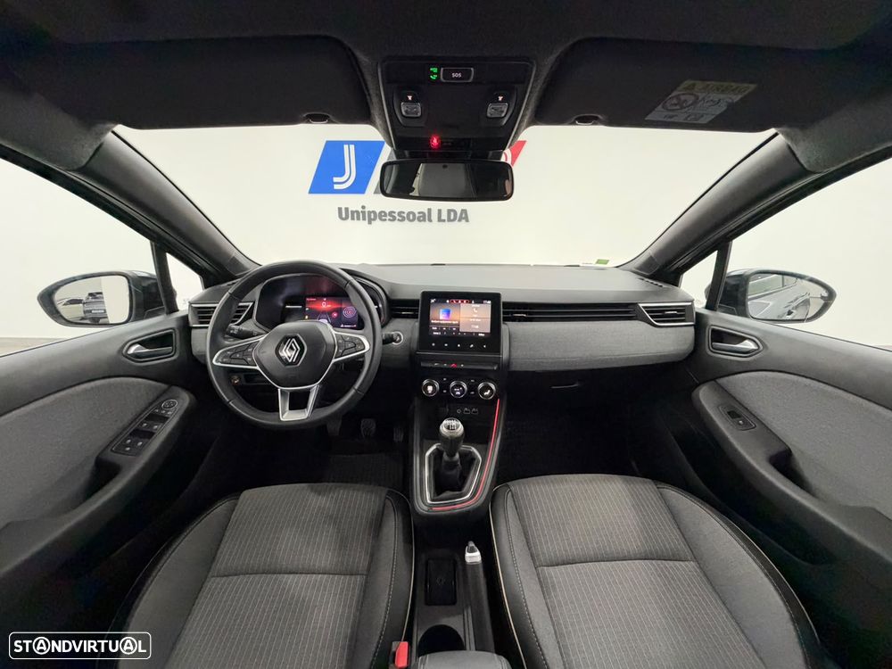 Renault Clio — fotografia 6