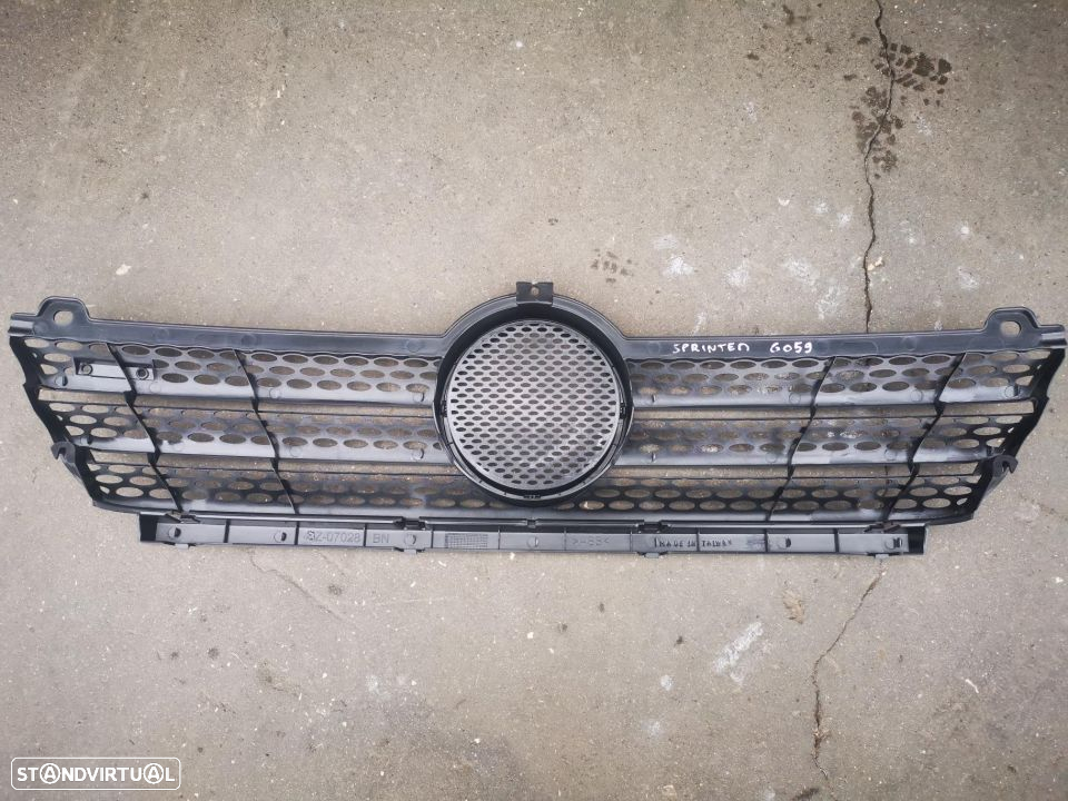 MERCEDES SPRINTER GRELHA FRENTE - G059 - 4