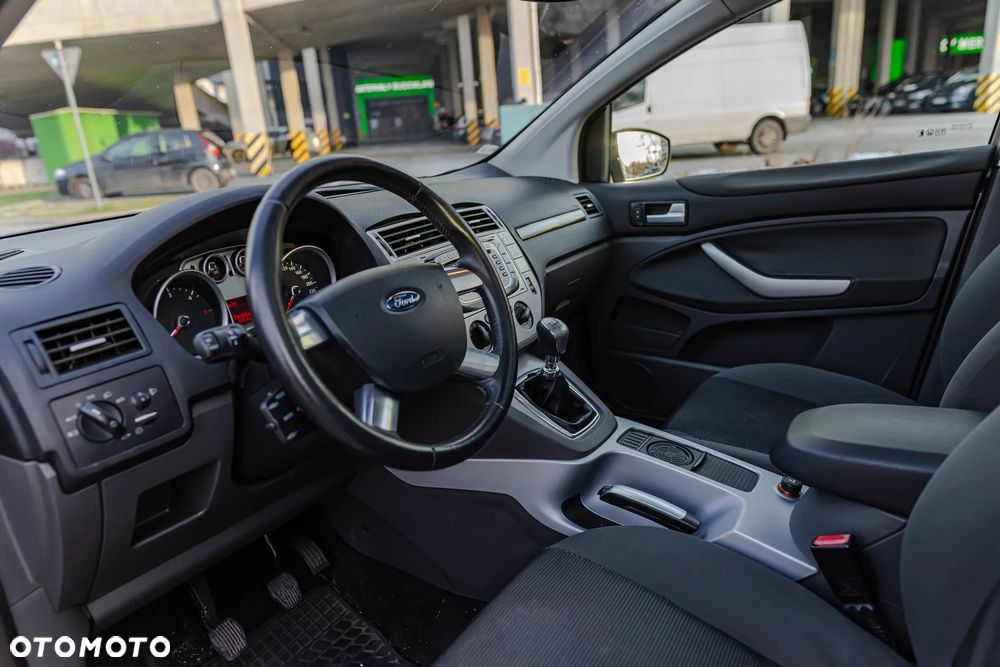 Ford Kuga 2.0 TDCi 4x4 Titanium - 14