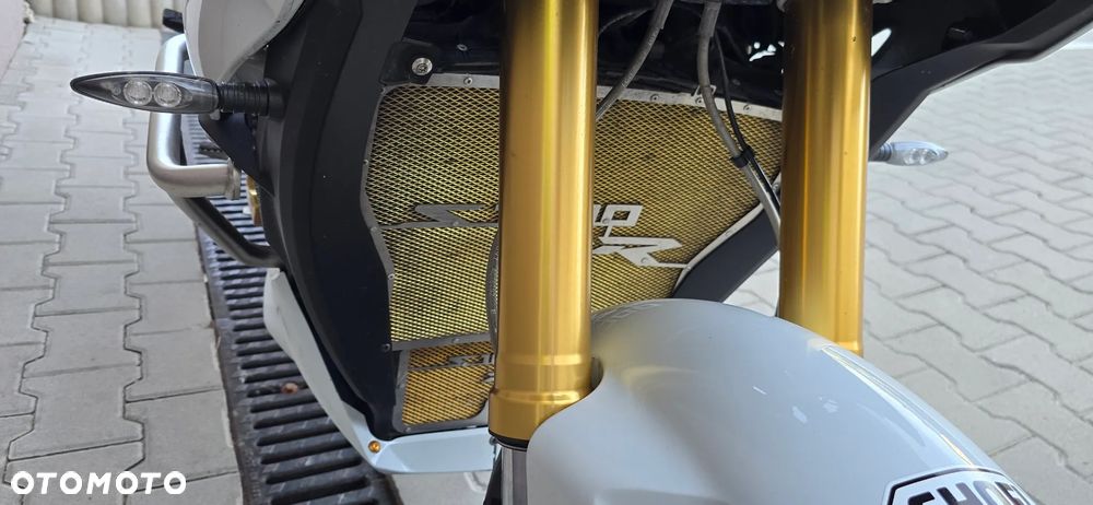 BMW XR - 16