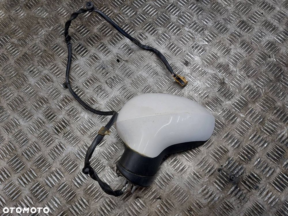 LUSTERKO LEWE ELEKTRYCZNE SEAT EXEO I LB9A 8 PIN EU - 1