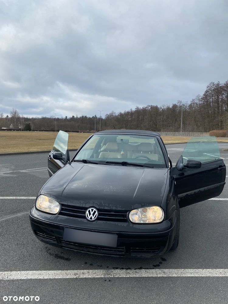 Volkswagen Golf - 2