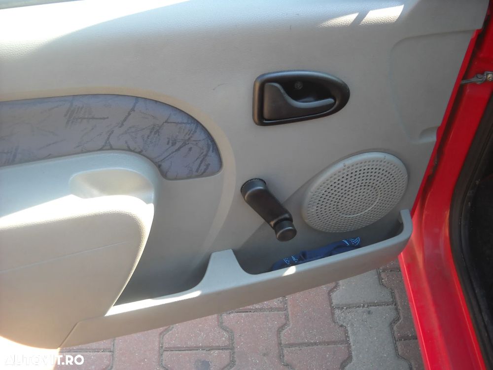 Dacia Logan 1.4 MPI Ambiance - 17