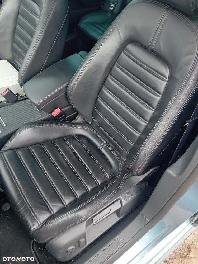 Volkswagen Passat - 6