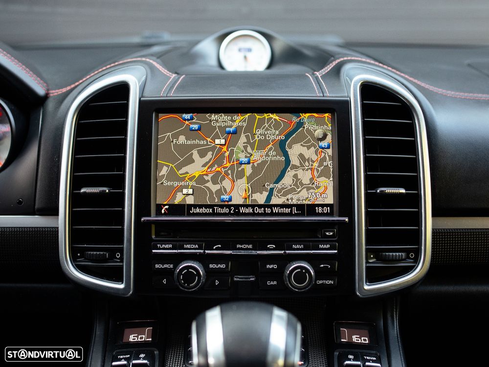 Porsche Cayenne Turbo Tiptronic S - 44