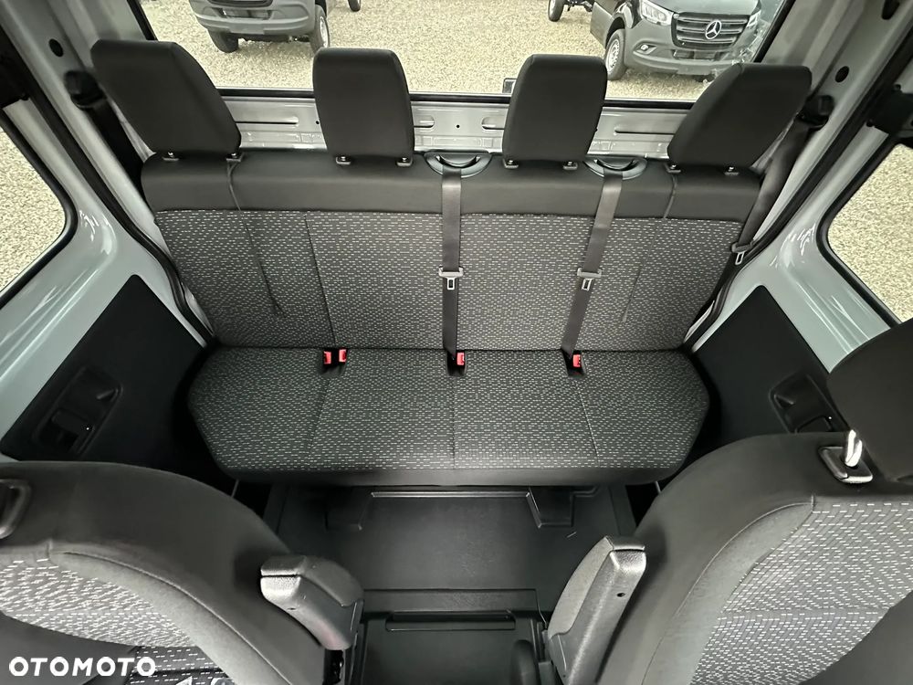 Mercedes-Benz Sprinter - 34