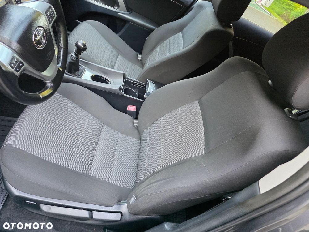 Toyota Avensis 2.0 D-4D Edition - 14