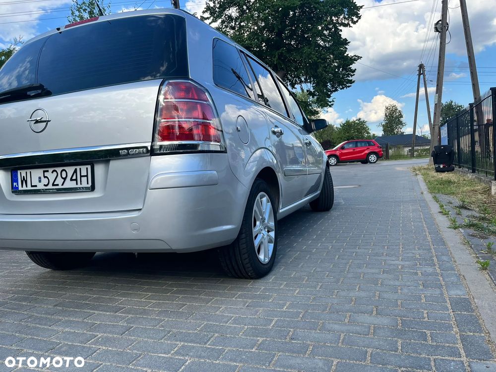 Opel Zafira 1.9 CDTI Enjoy - 21